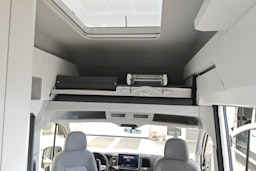 valkoinen Volkswagen Crafter 2026 kuva 24.