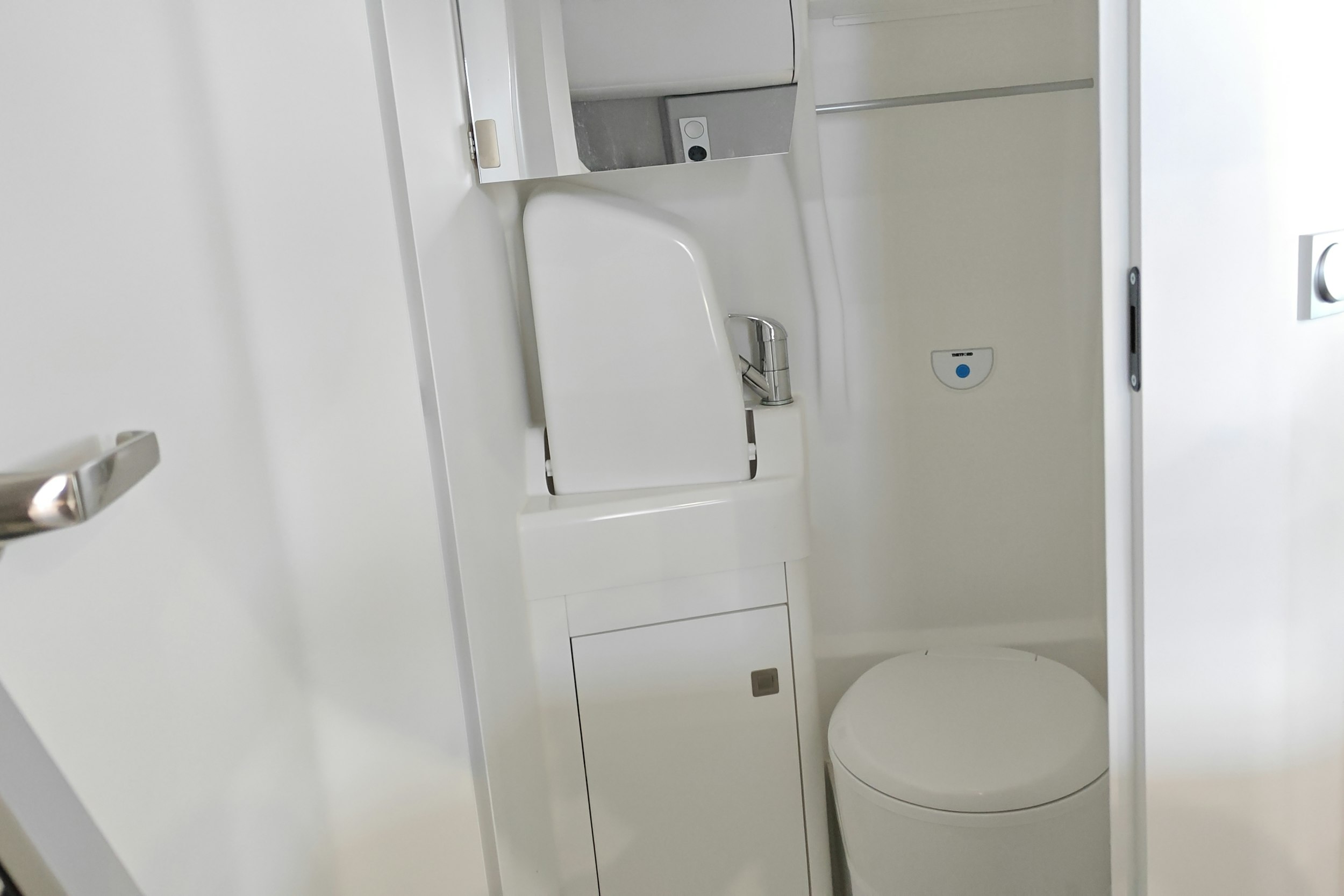 valkoinen Volkswagen Crafter 2026 kuva 33.