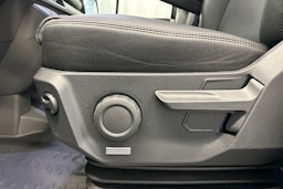 musta Volkswagen Crafter 2026 kuva 18.