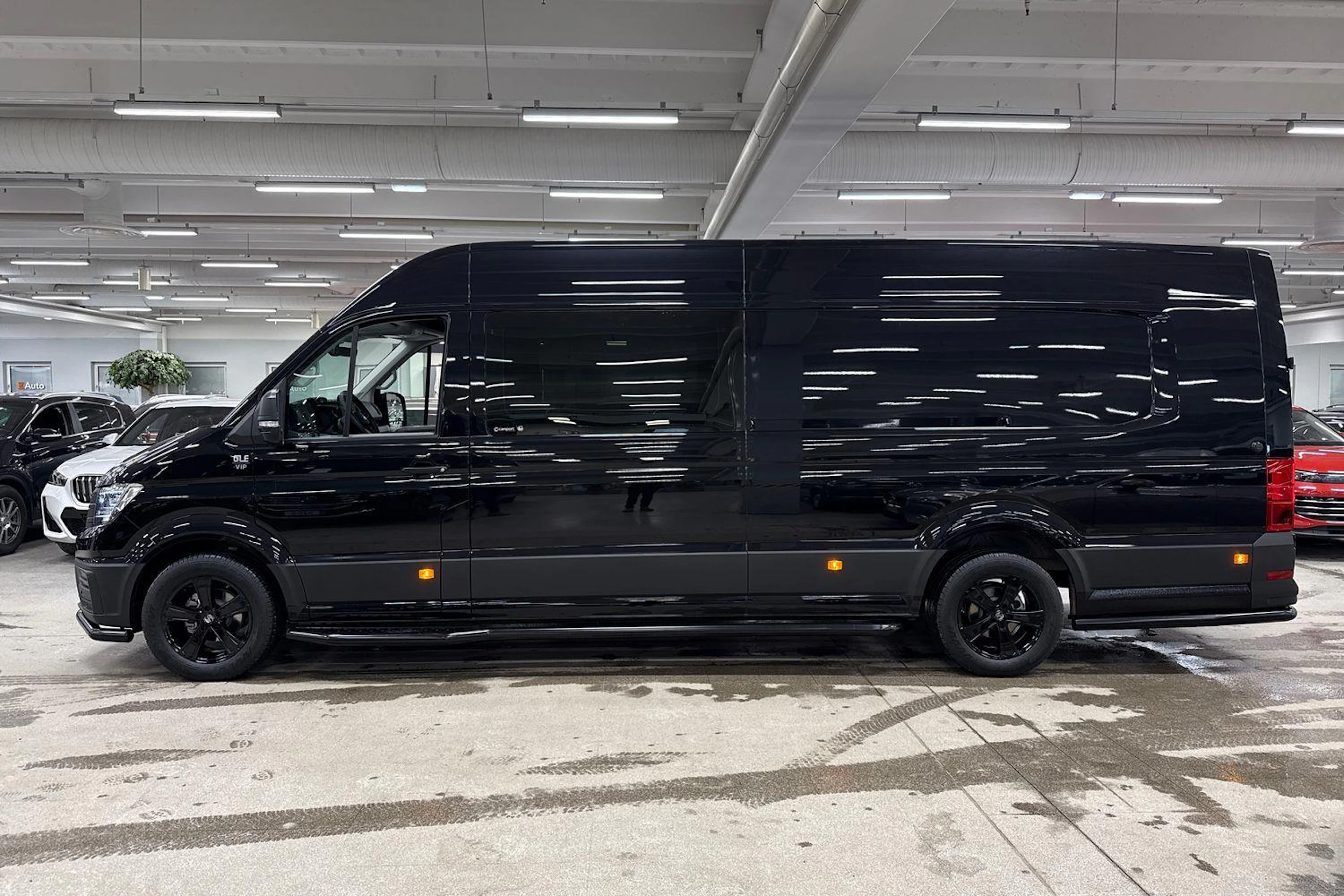 met. musta Volkswagen Crafter 2026 kuva 5.