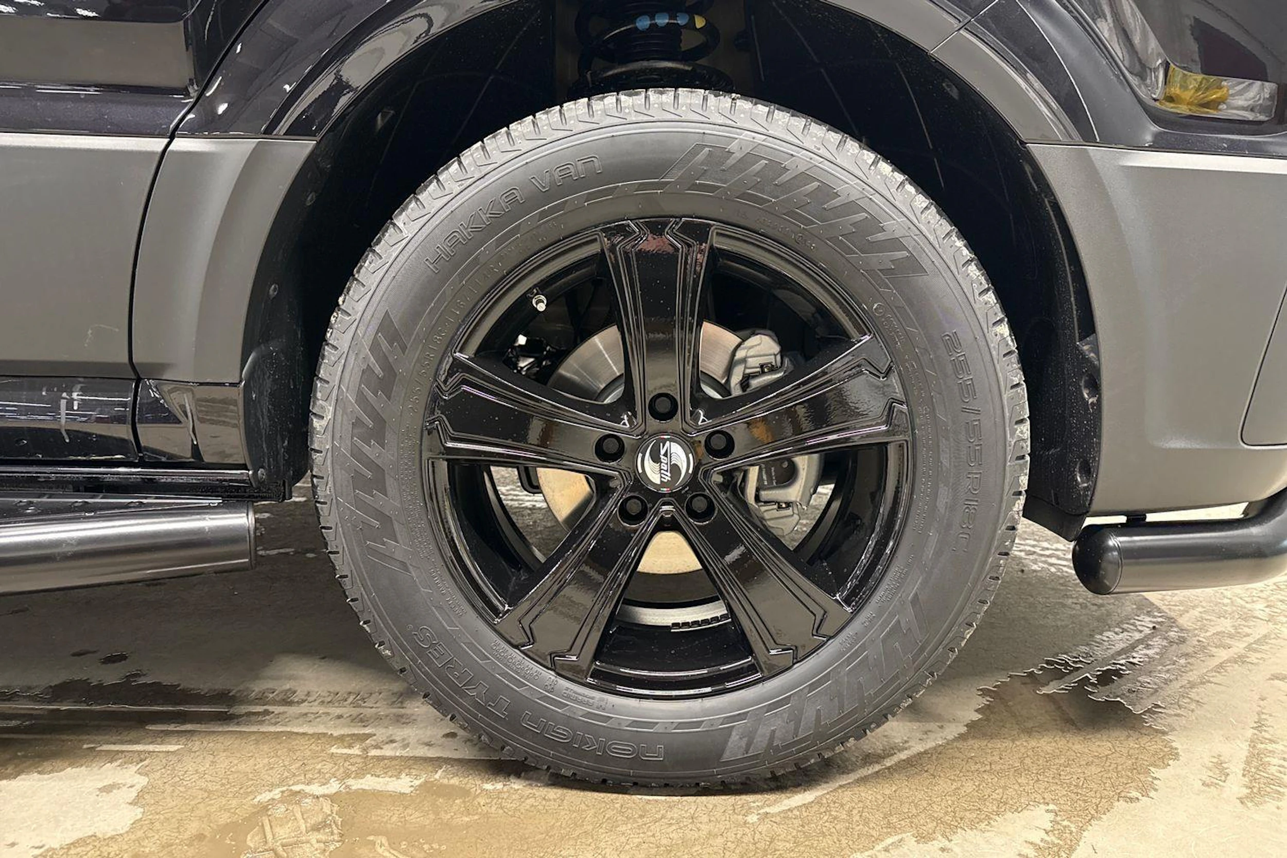 met. musta Volkswagen Crafter 2026 kuva 9.