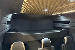 met. musta Volkswagen Crafter 2026 kuva 12.