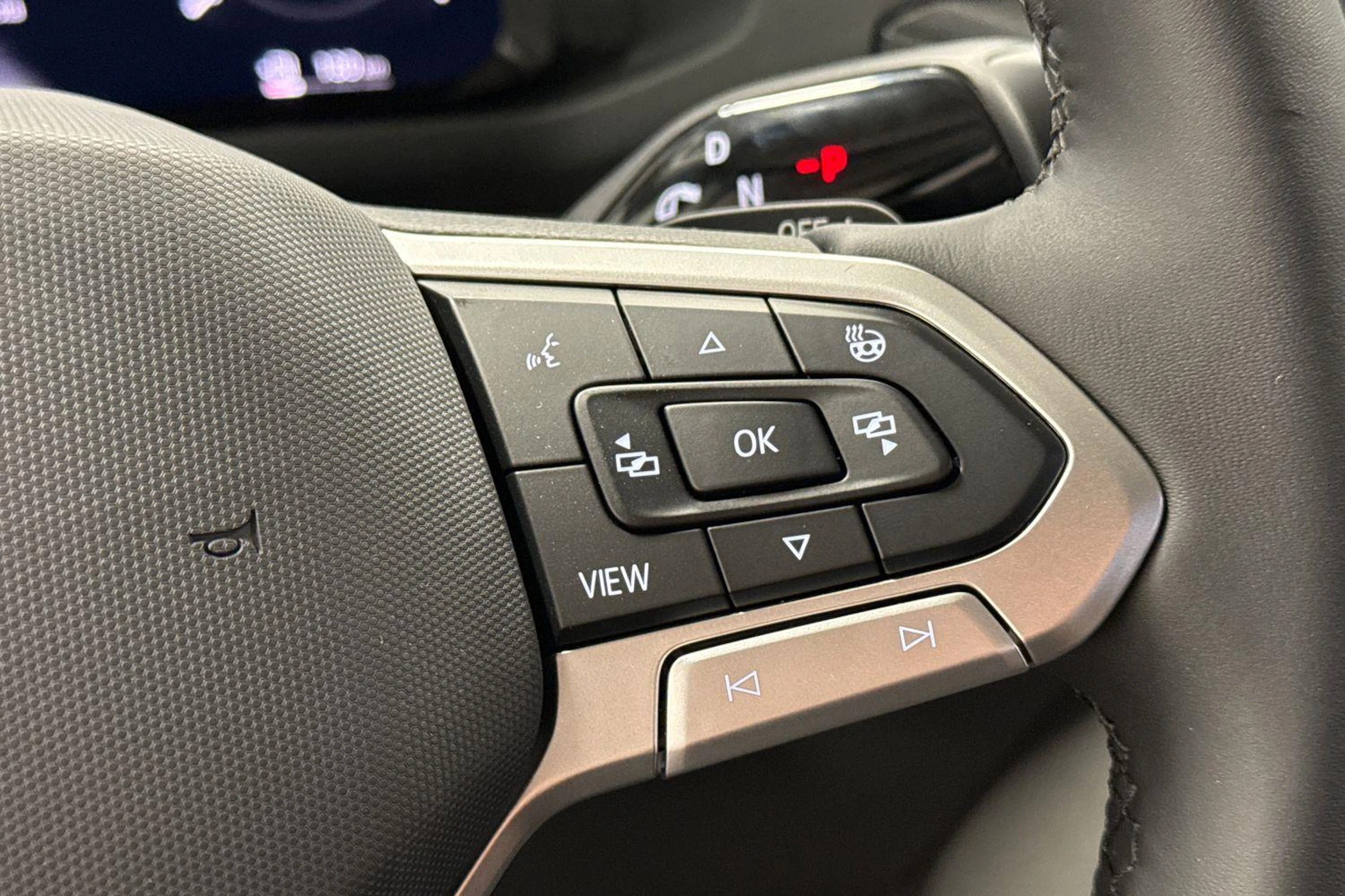 met. musta Volkswagen Crafter 2026 kuva 18.