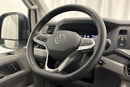 valkoinen Volkswagen Crafter 2026 kuva 14.
