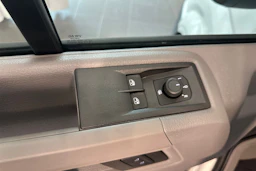 valkoinen Volkswagen Crafter 2026 kuva 12.