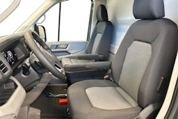 harmaa Volkswagen Crafter 2026 kuva 10.