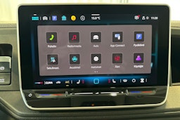 harmaa Volkswagen Crafter 2026 kuva 26.