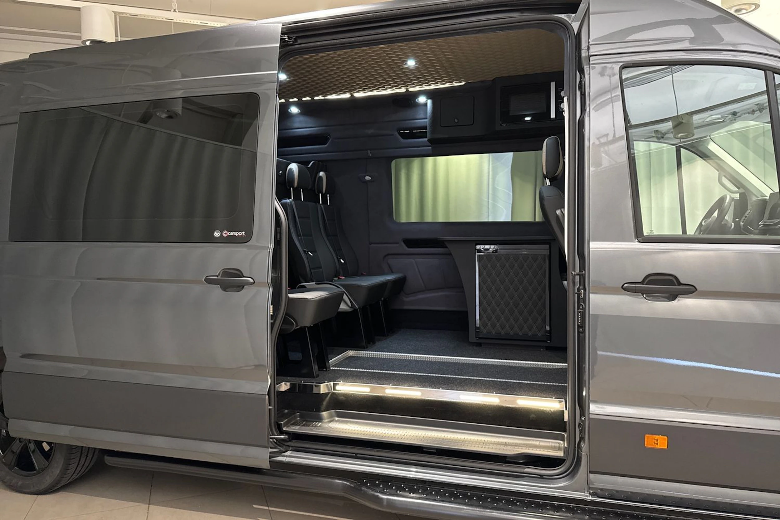 met. harmaa Volkswagen Crafter 2026 kuva 13.