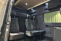 met. harmaa Volkswagen Crafter 2026 kuva 14.