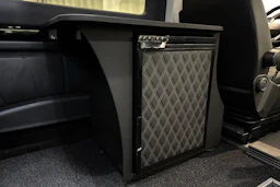 met. harmaa Volkswagen Crafter 2026 kuva 18.
