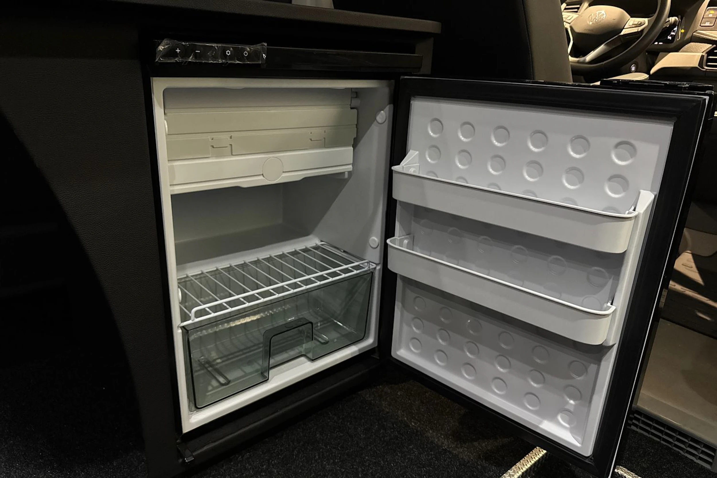 met. harmaa Volkswagen Crafter 2026 kuva 19.