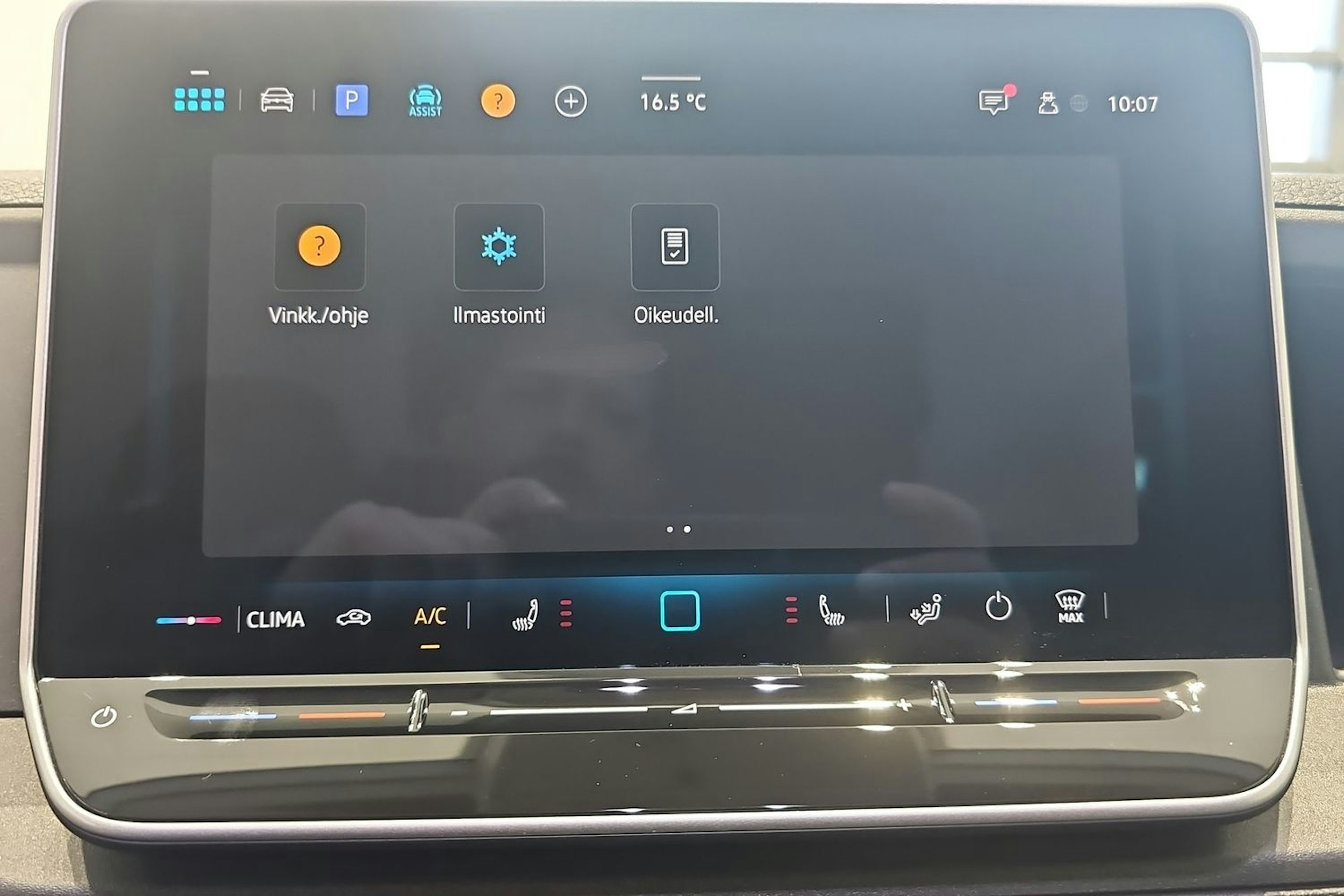 valkoinen Volkswagen Crafter 2026 kuva 15.