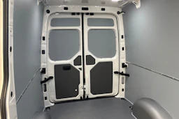 valkoinen Volkswagen Crafter 2026 kuva 16.