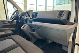 valkoinen Volkswagen Crafter 2026 kuva 17.