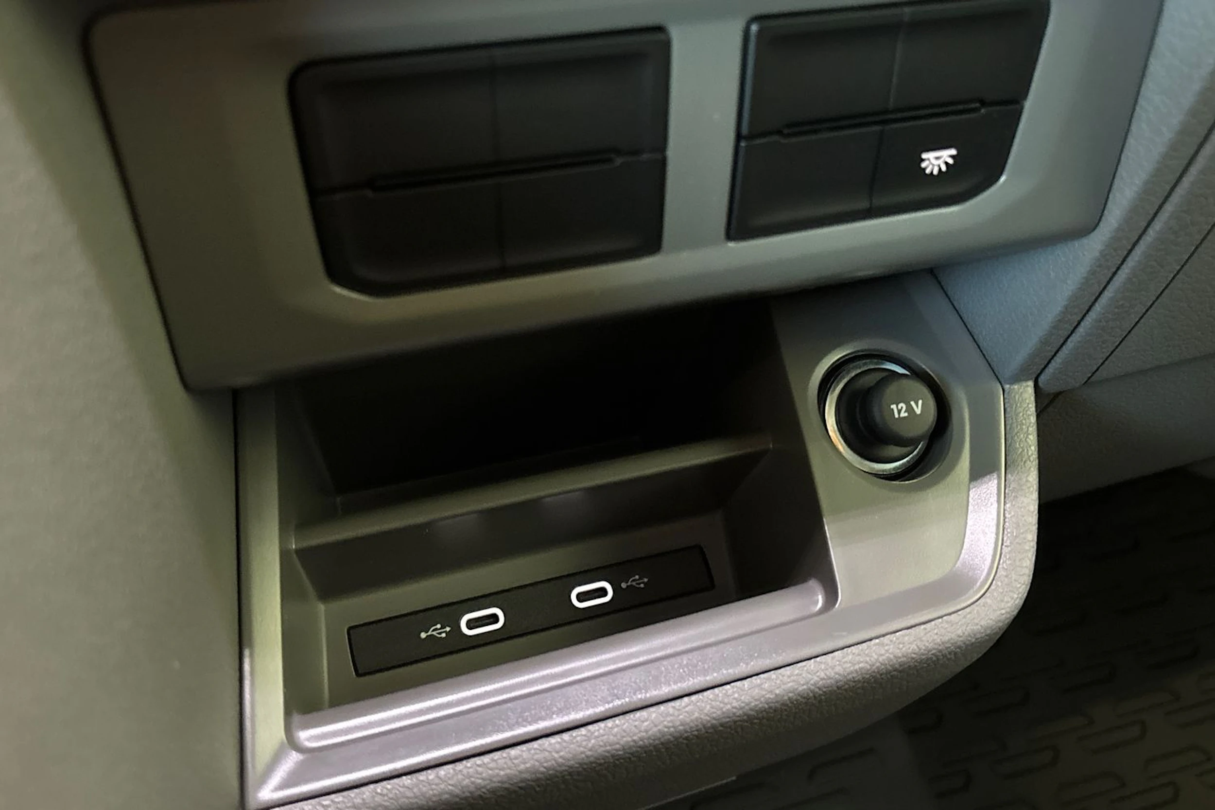 valkoinen Volkswagen Crafter 2026 kuva 22.