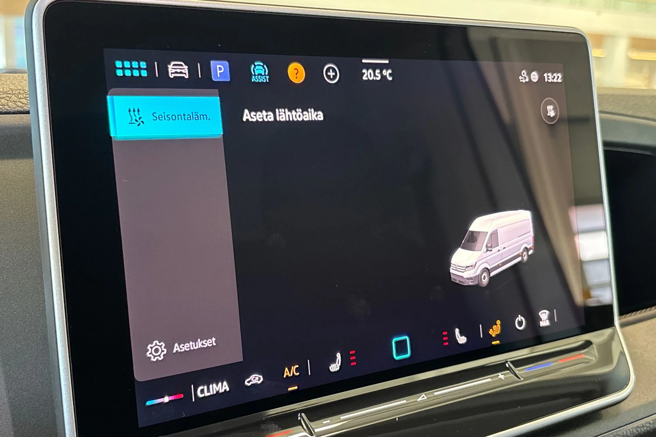 valkoinen Volkswagen Crafter 2026 kuva 28.