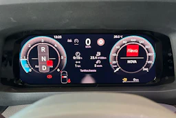 valkoinen Volkswagen Crafter 2026 kuva 33.