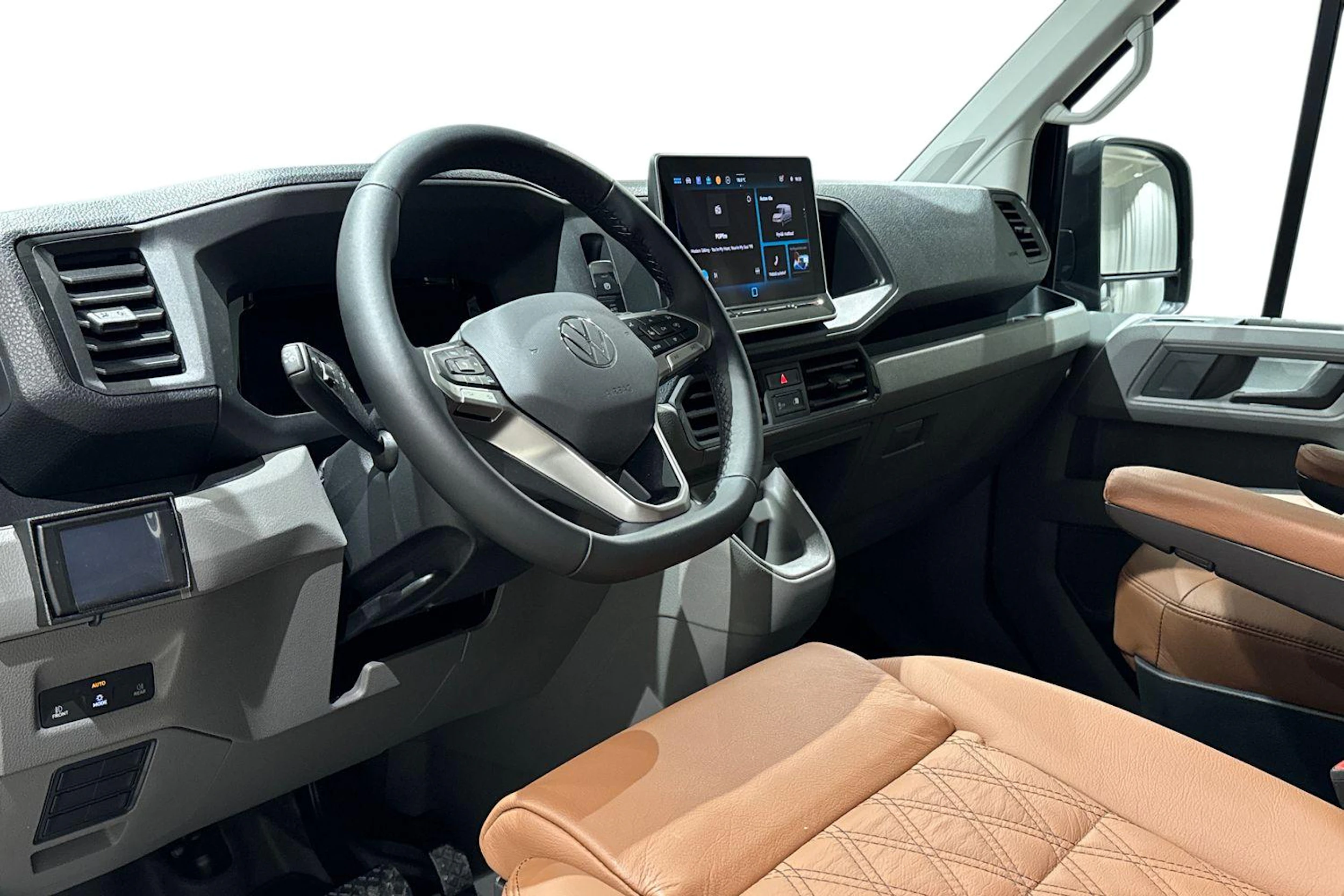 met. musta Volkswagen Crafter 2026 kuva 8.