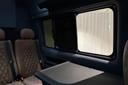 met. musta Volkswagen Crafter 2026 kuva 16.