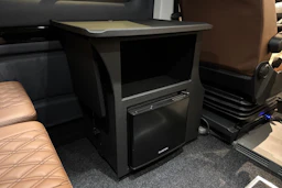 met. musta Volkswagen Crafter 2026 kuva 18.