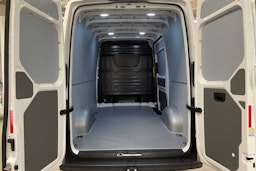 valkoinen Volkswagen Crafter 2026 kuva 12.