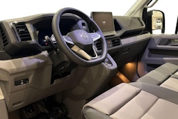 met. harmaa Volkswagen Crafter 2026 kuva 8.