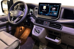 met. harmaa Volkswagen Crafter 2026 kuva 9.