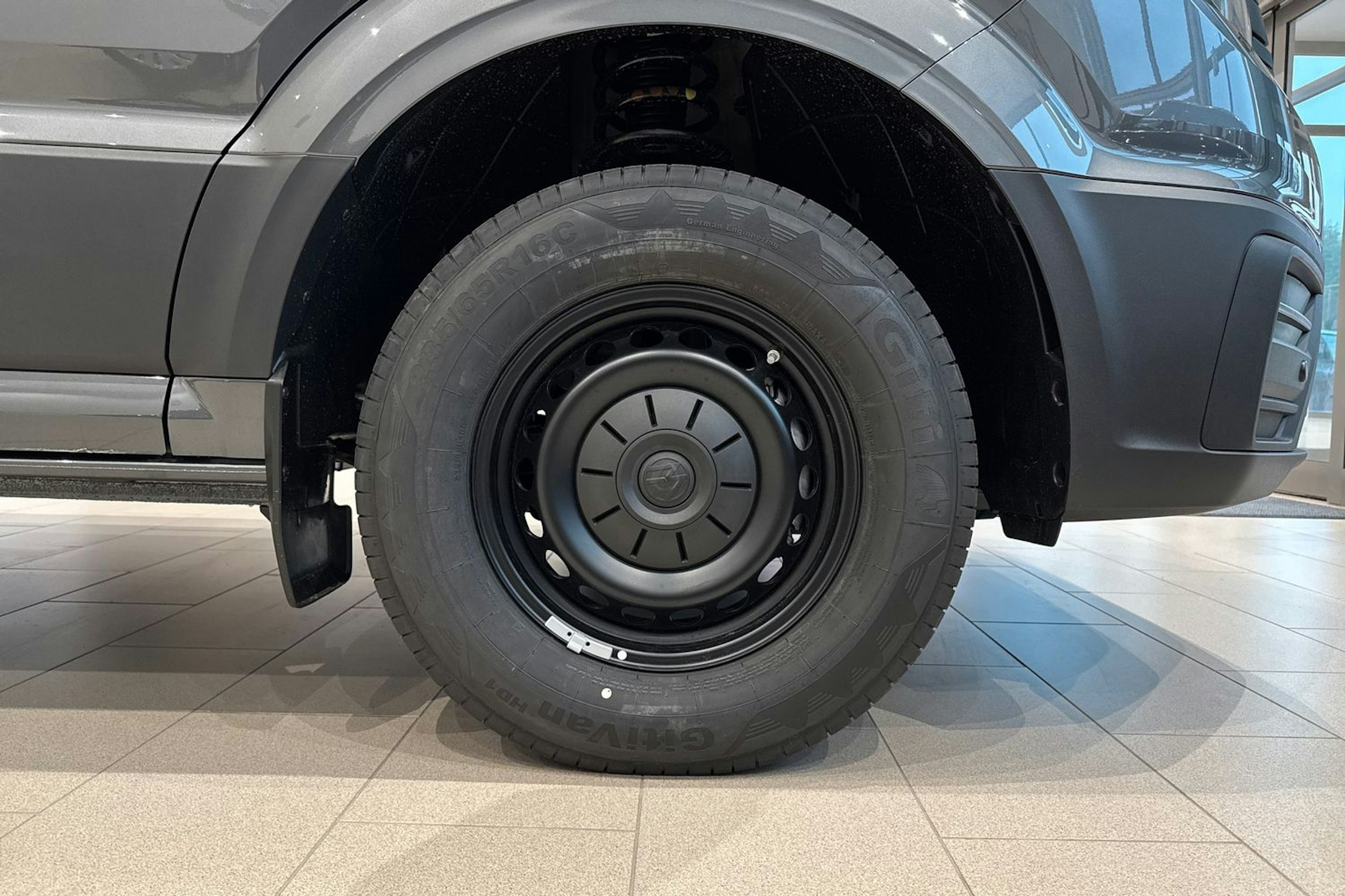 met. harmaa Volkswagen Crafter 2026 kuva 11.