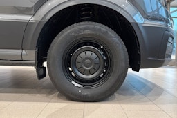 met. harmaa Volkswagen Crafter 2026 kuva 11.