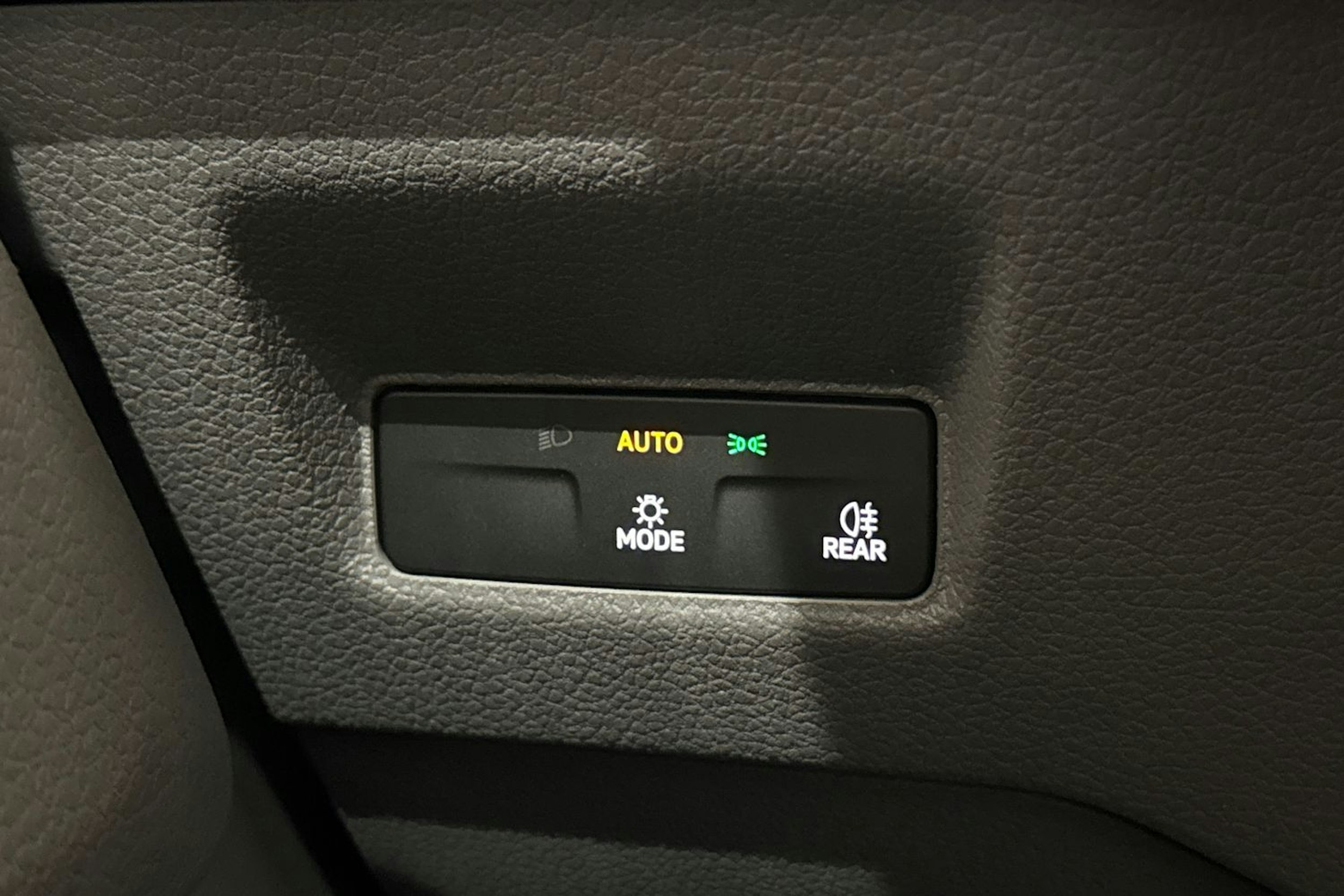 met. harmaa Volkswagen Crafter 2026 kuva 23.