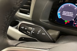 met. harmaa Volkswagen Crafter 2026 kuva 15.