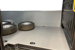 harmaa Volkswagen CRAFTER 2026 kuva 10.
