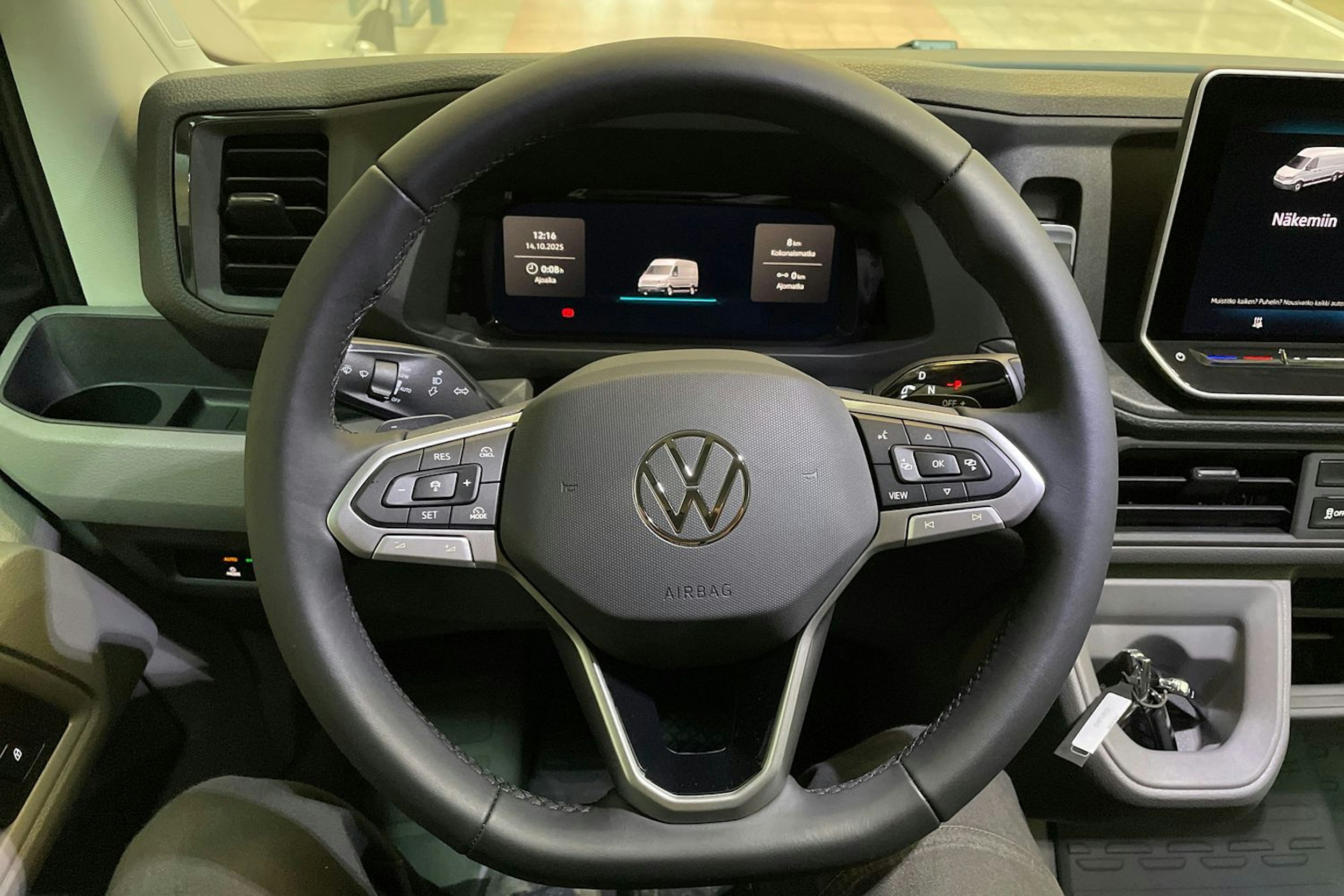 harmaa Volkswagen CRAFTER 2026 kuva 18.