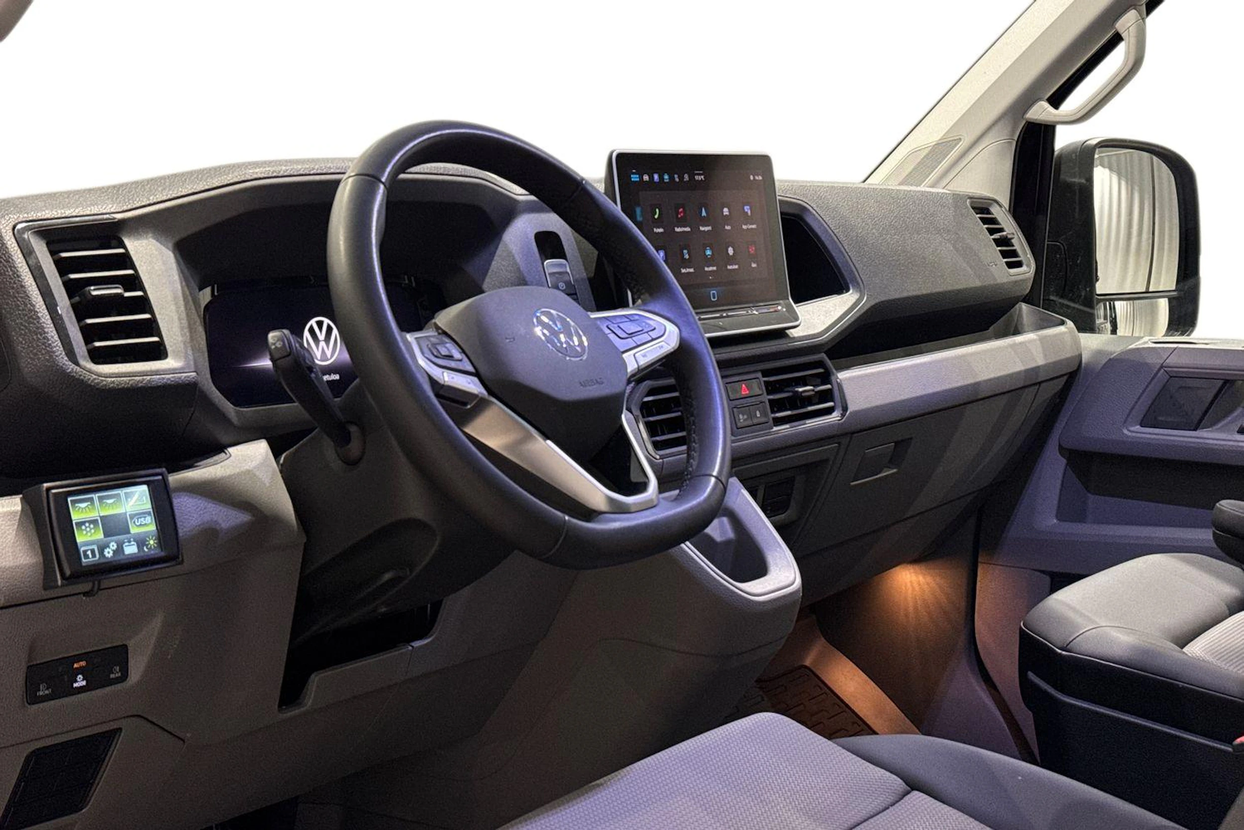 met. musta Volkswagen Crafter 2026 kuva 8.