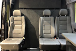 met. musta Volkswagen Crafter 2026 kuva 14.