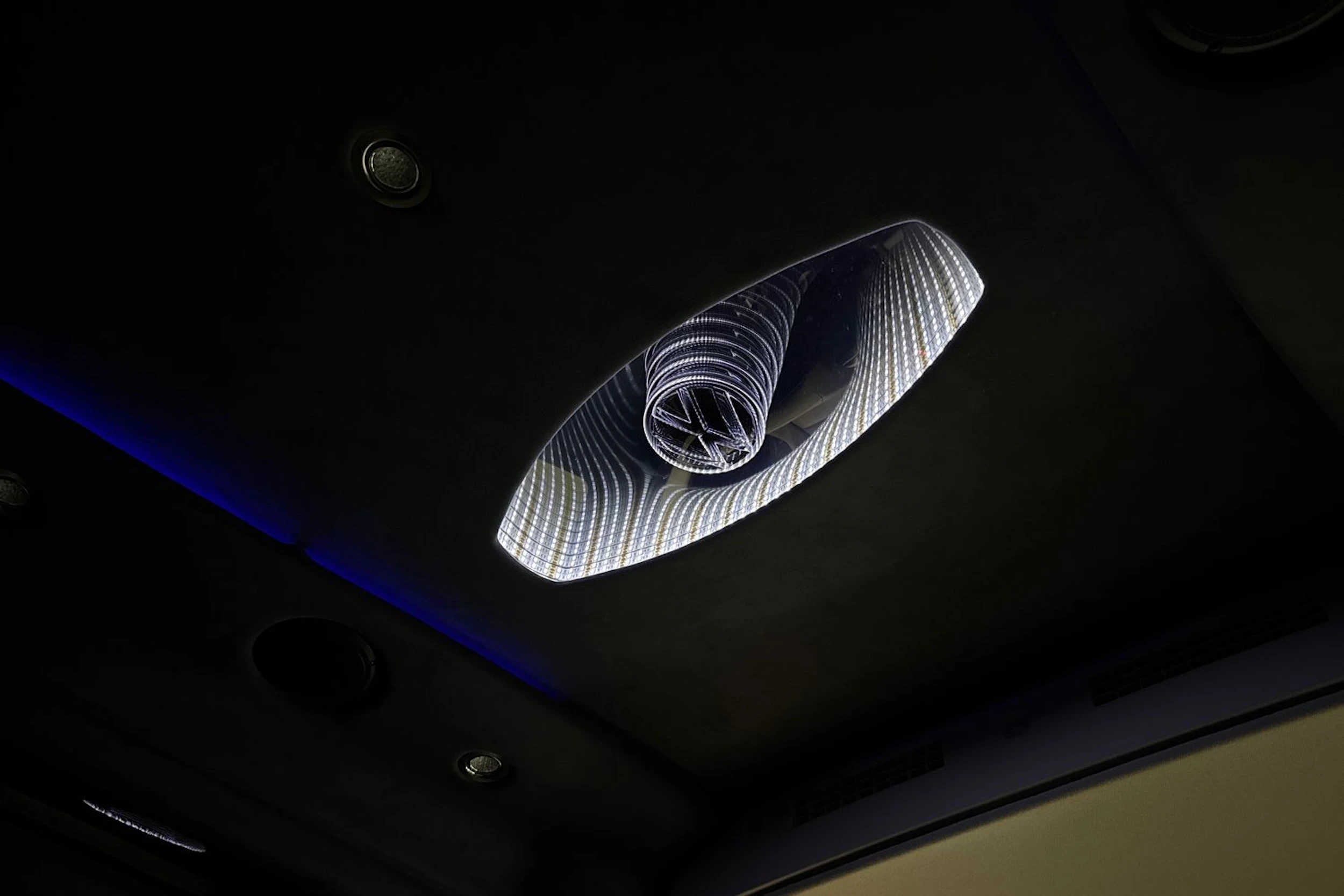 met. musta Volkswagen Crafter 2026 kuva 15.