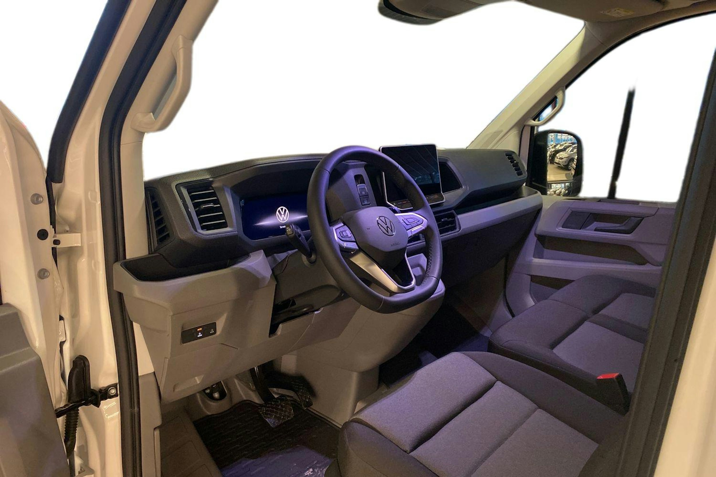 valkoinen Volkswagen Crafter 2026 kuva 8.