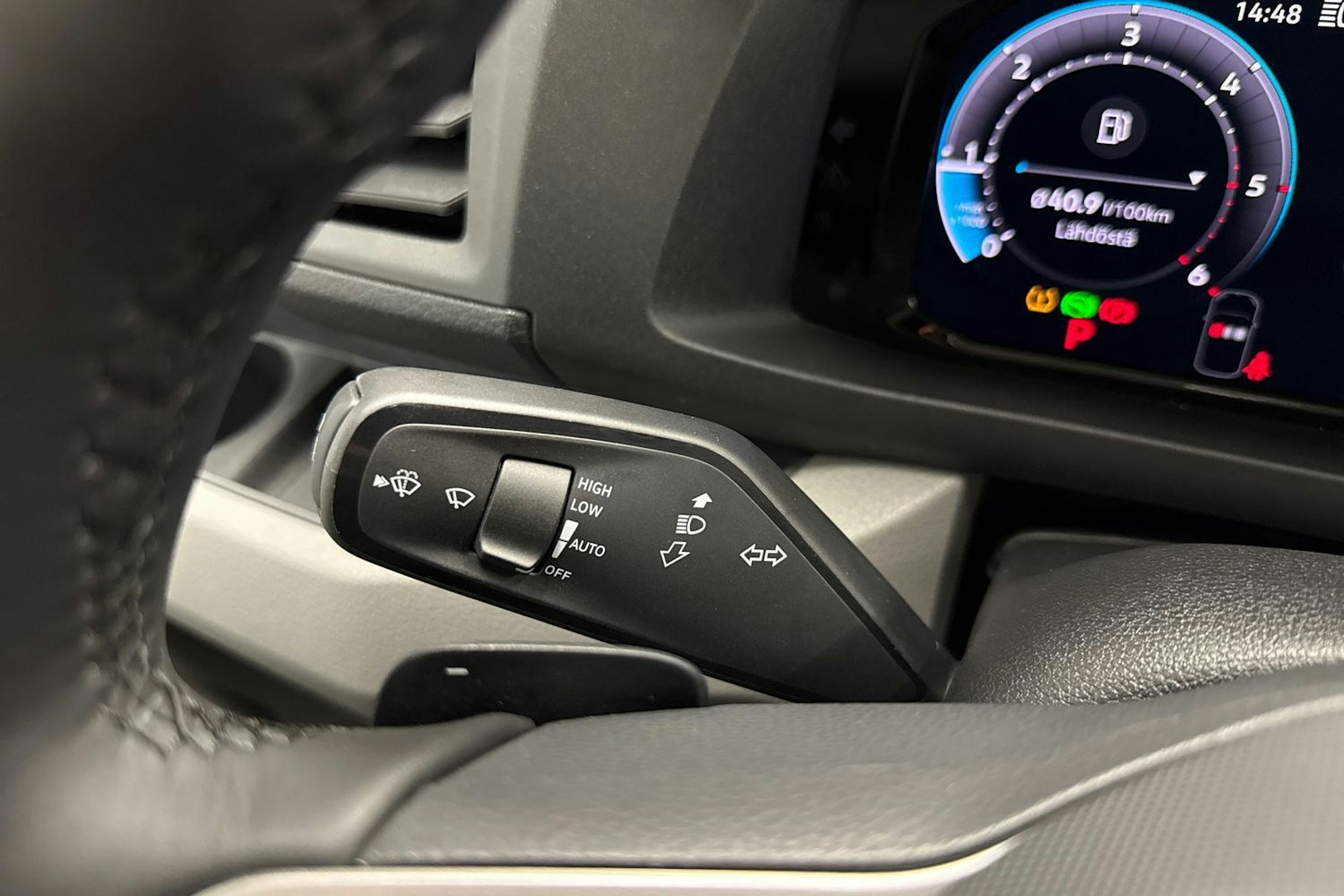 met. harmaa Volkswagen Crafter 2026 kuva 29.