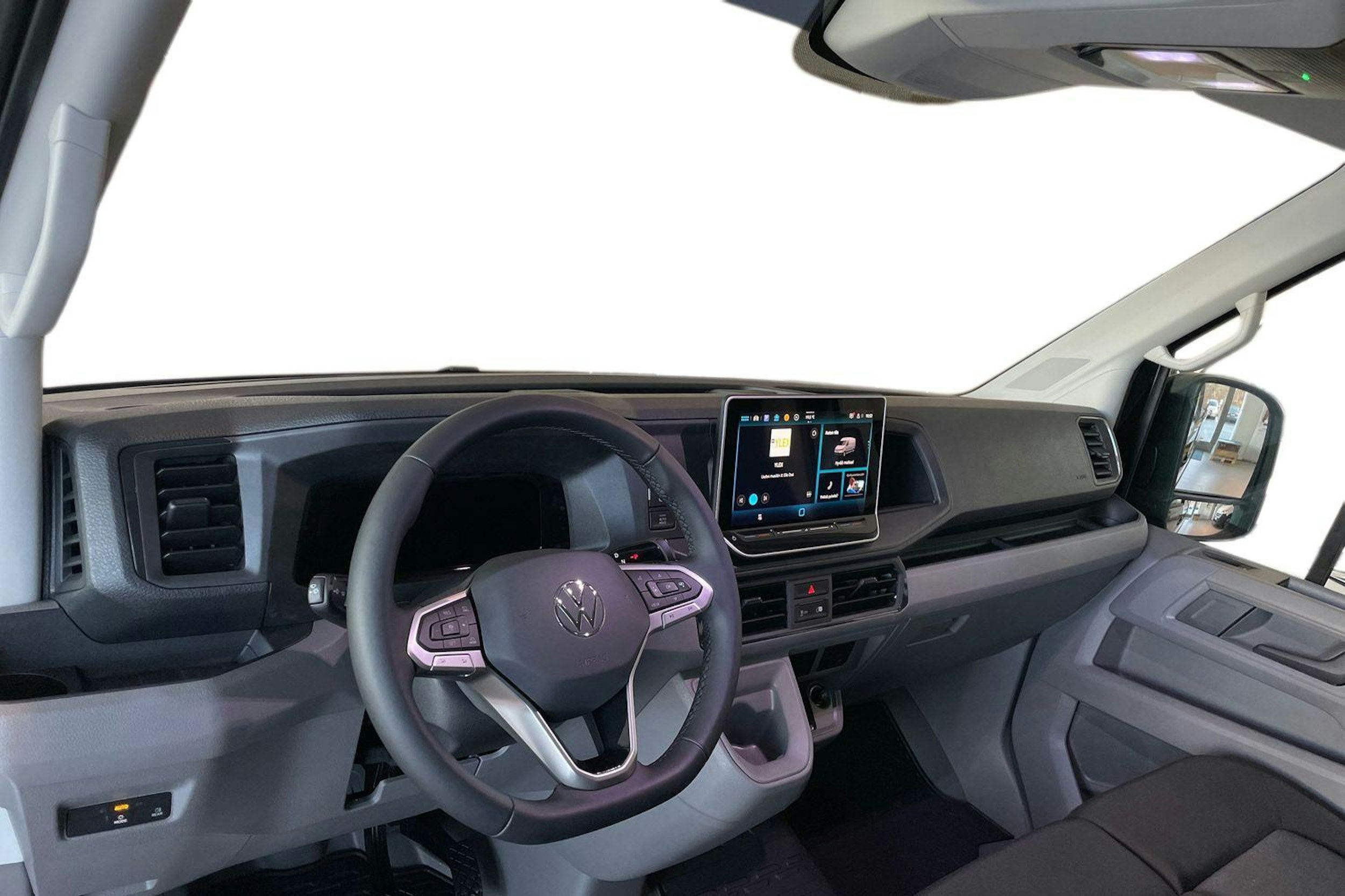 musta metalliväri Volkswagen Crafter 2026 kuva 9.