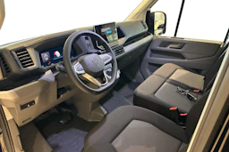 musta Volkswagen Crafter 2026 kuva 8.