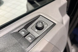 musta Volkswagen Crafter 2026 kuva 17.