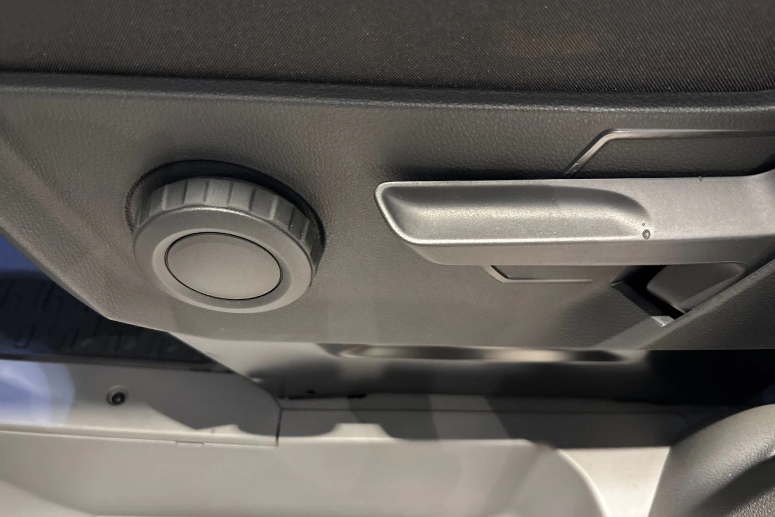 musta Volkswagen Crafter 2026 kuva 18.