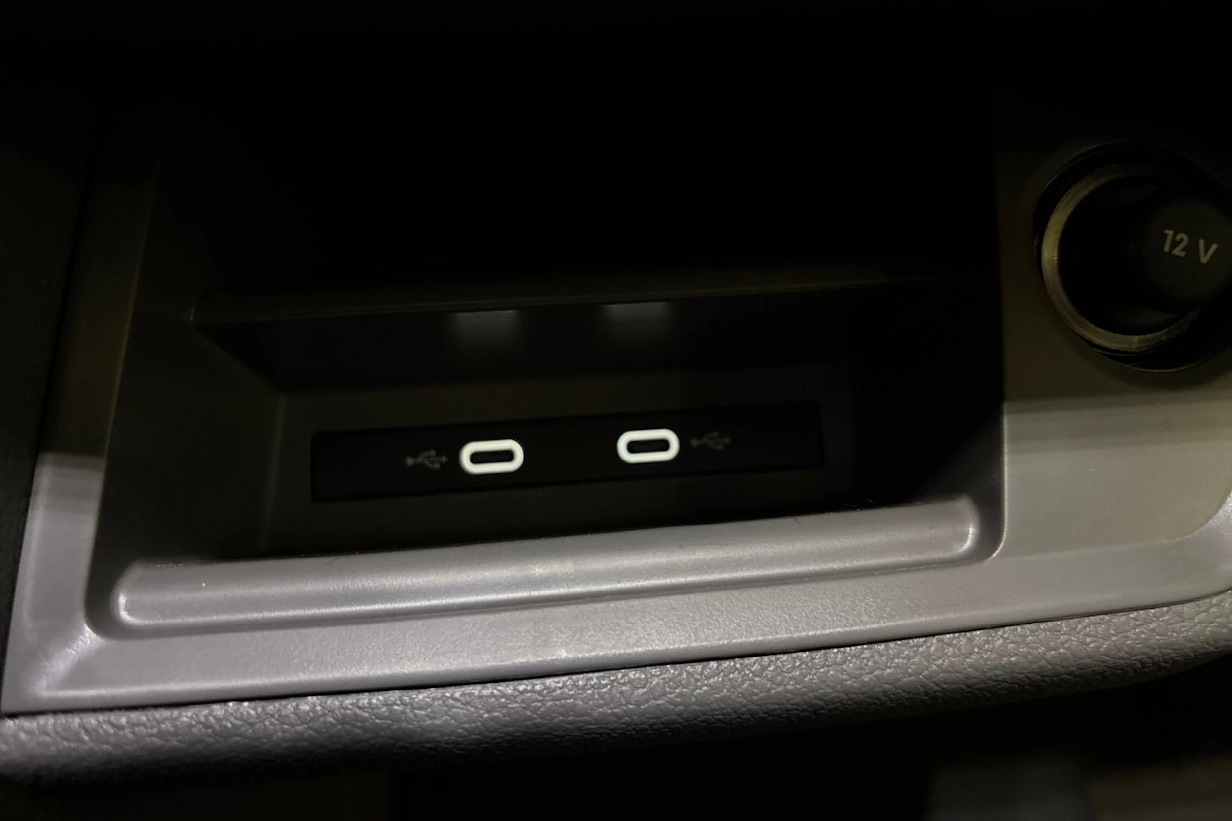 musta Volkswagen Crafter 2026 kuva 30.