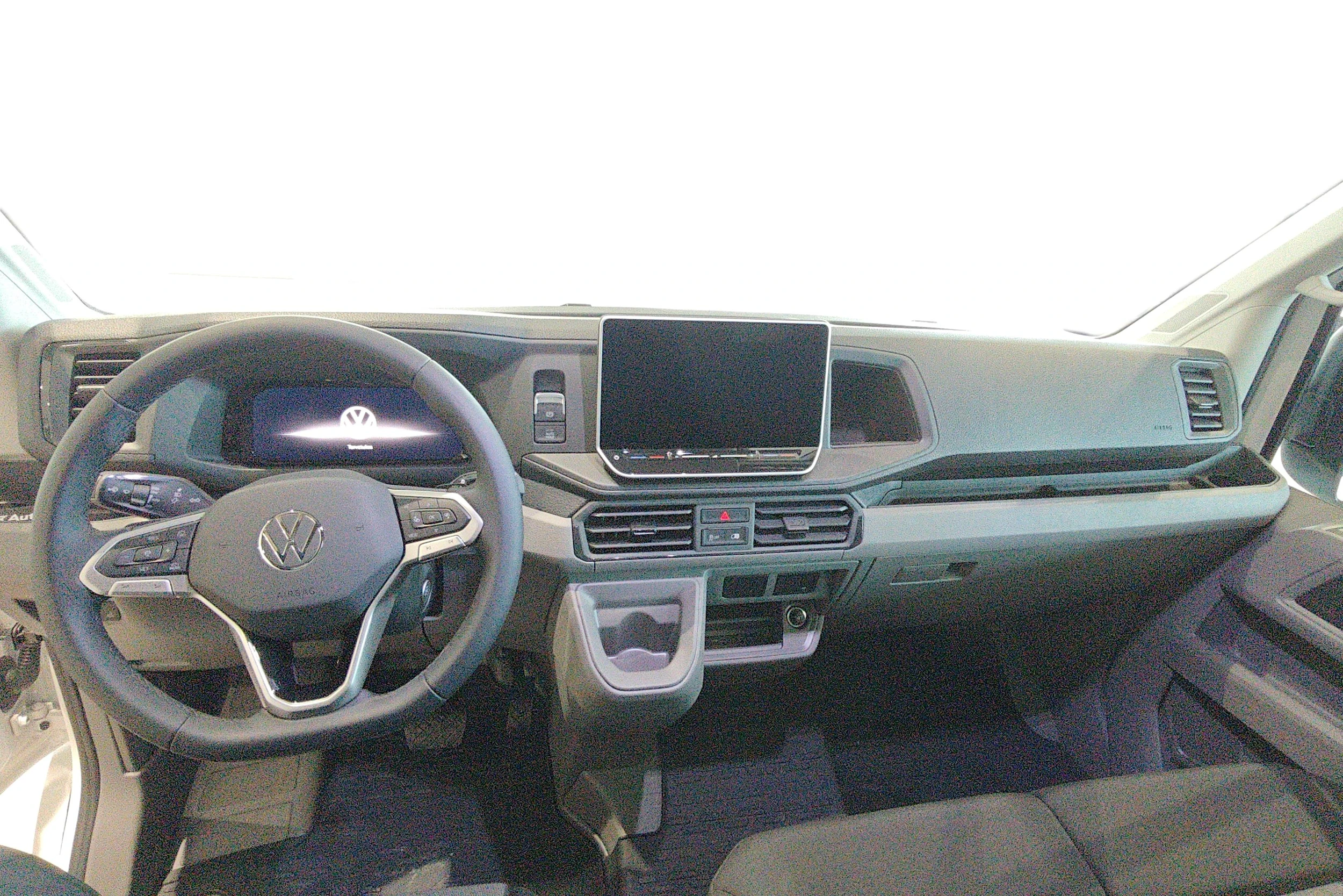 valkoinen Volkswagen Crafter 2026 kuva 9.