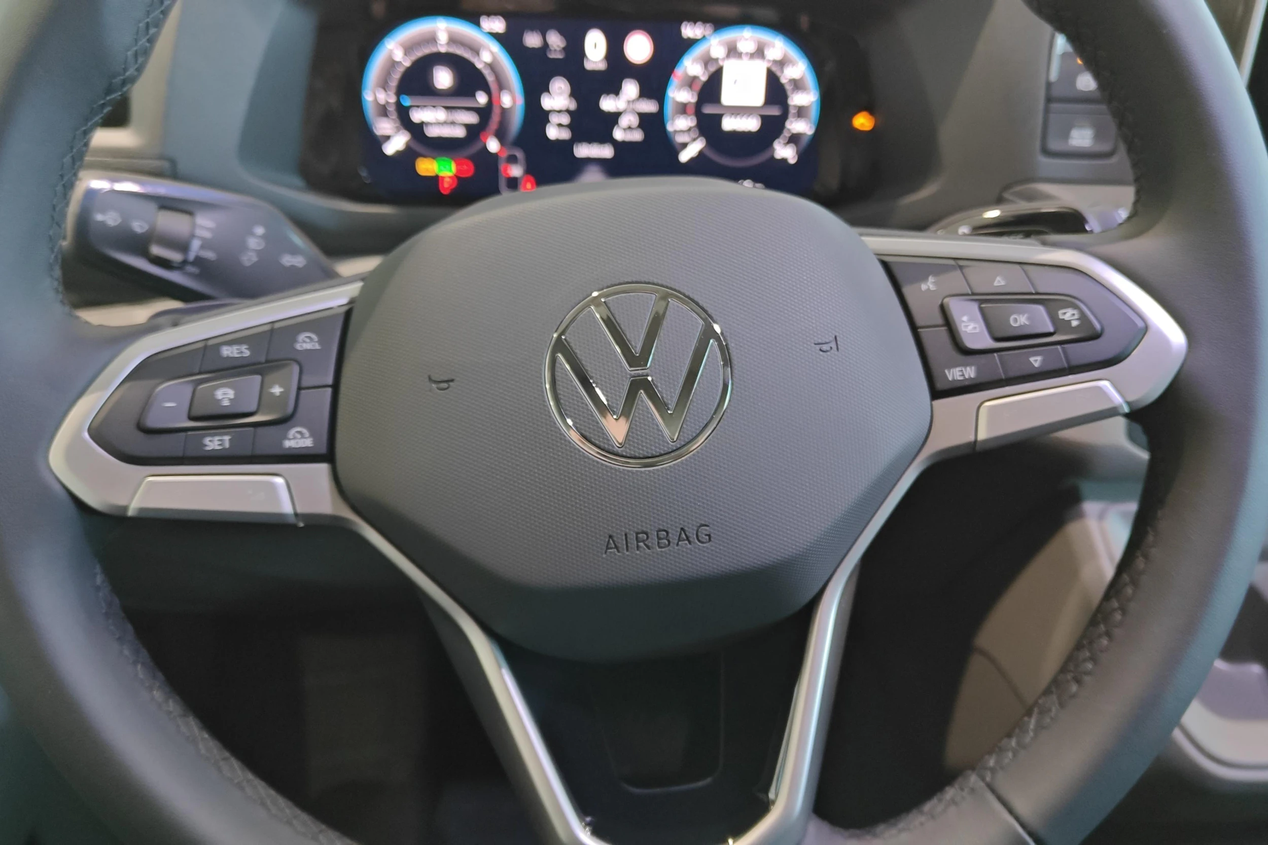 valkoinen Volkswagen Crafter 2026 kuva 11.