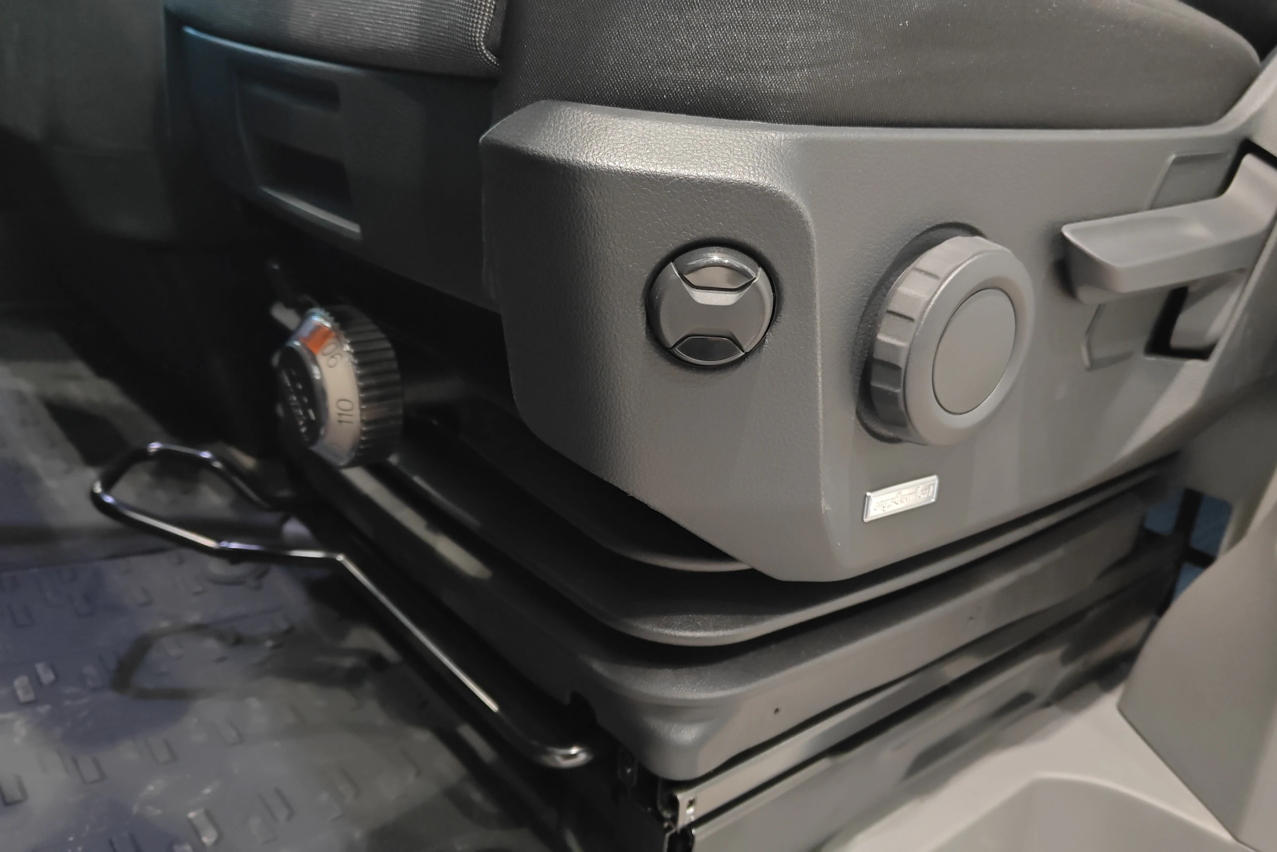 valkoinen Volkswagen Crafter 2026 kuva 21.