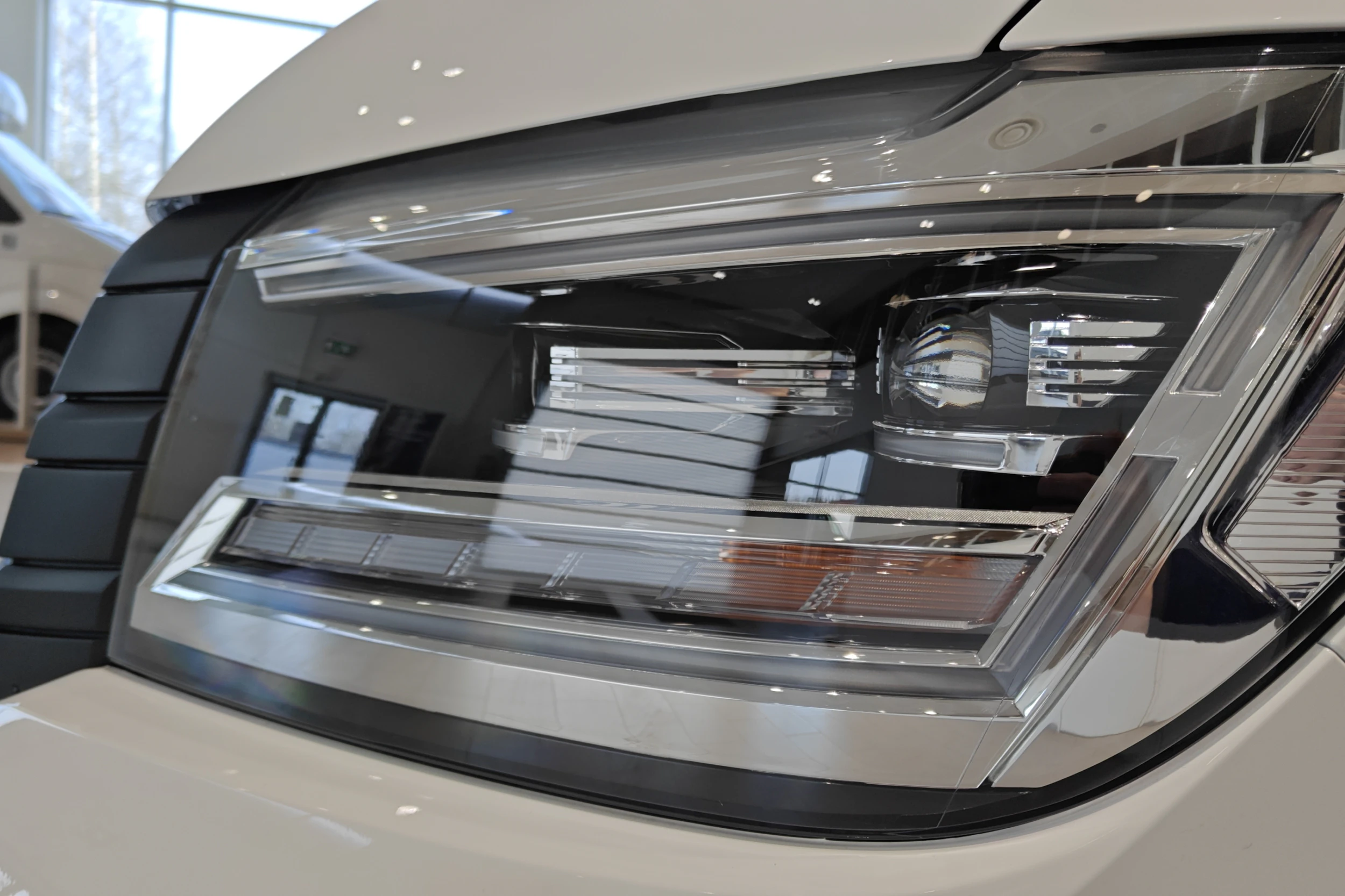 valkoinen Volkswagen Crafter 2026 kuva 24.