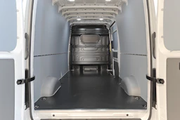 valkoinen Volkswagen Crafter 2026 kuva 30.