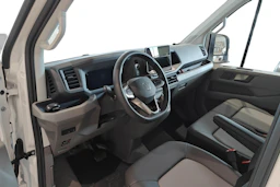 valkoinen Volkswagen Crafter 2026 kuva 8.