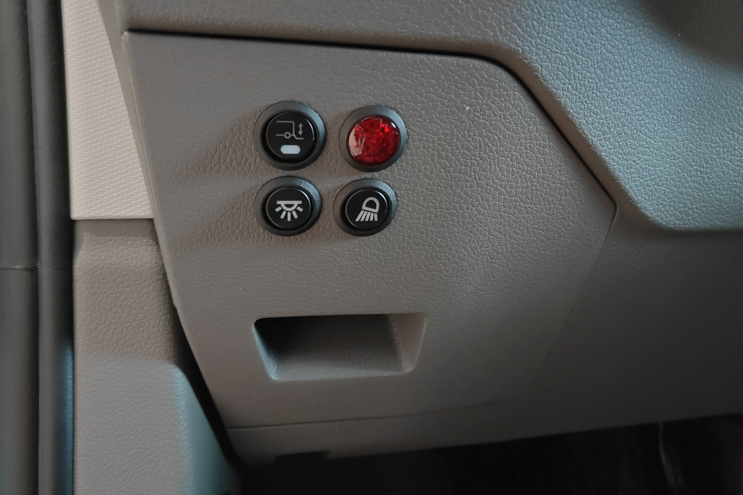 valkoinen Volkswagen Crafter 2026 kuva 21.